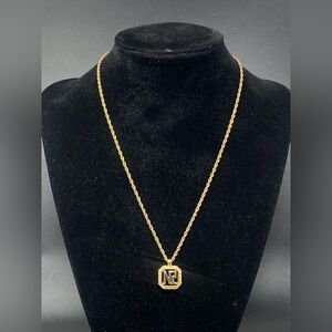 Nina Ricci Gold Tone Necklace Rhinestone Pendant NR